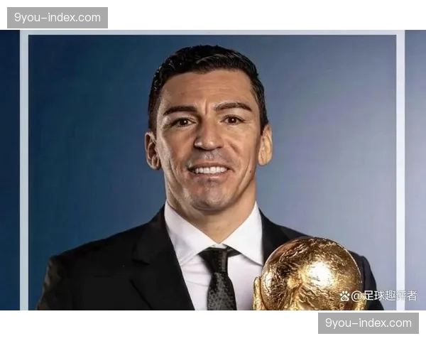 前法国队主帅德尚现身马赛主场观战,引发媒体关注 前法国队主帅德尚现身马赛主场观战,引发媒体关注